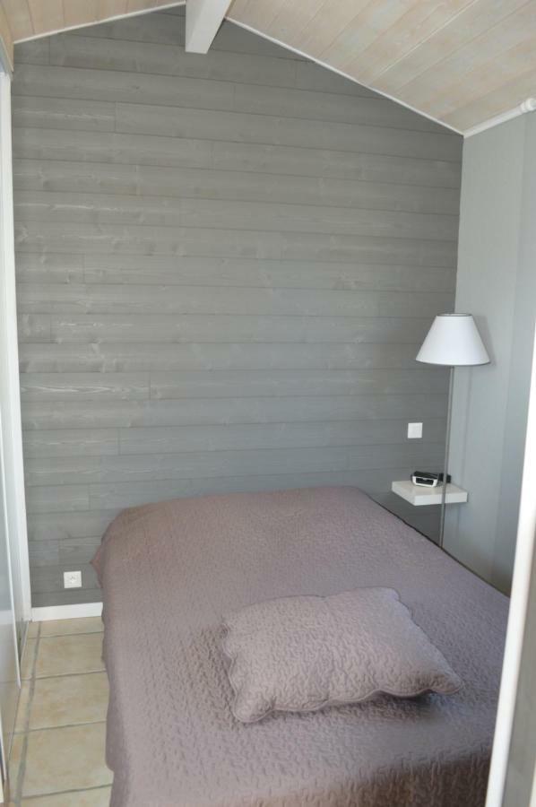 Gite Du Cote De Chez Soann Thaire Exterior photo